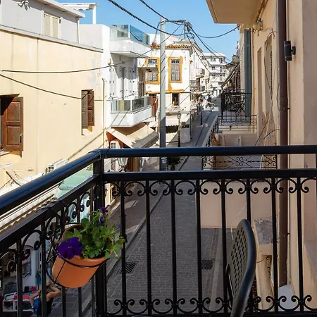 Two Floor Old Town Rethymno (Crete)