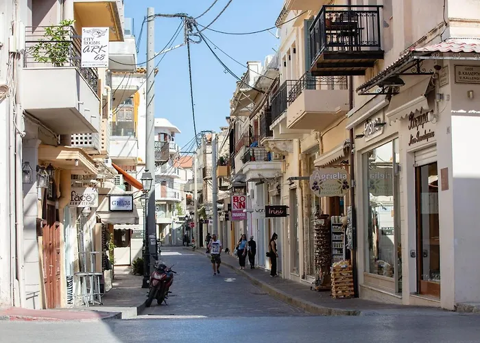 Two Floor Old Town Apartment *